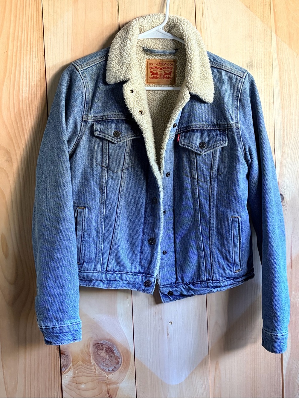 Authentic Levi's Vintage Blue Denim Sherpa-Lined Jacket
